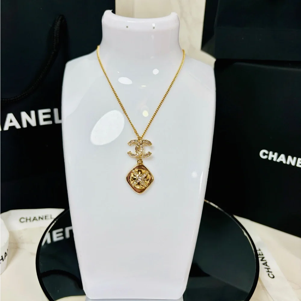 A-1FN-9: NECKLACE: Gold-Tone Monogram w/Rhinestone Pendant, NWOT